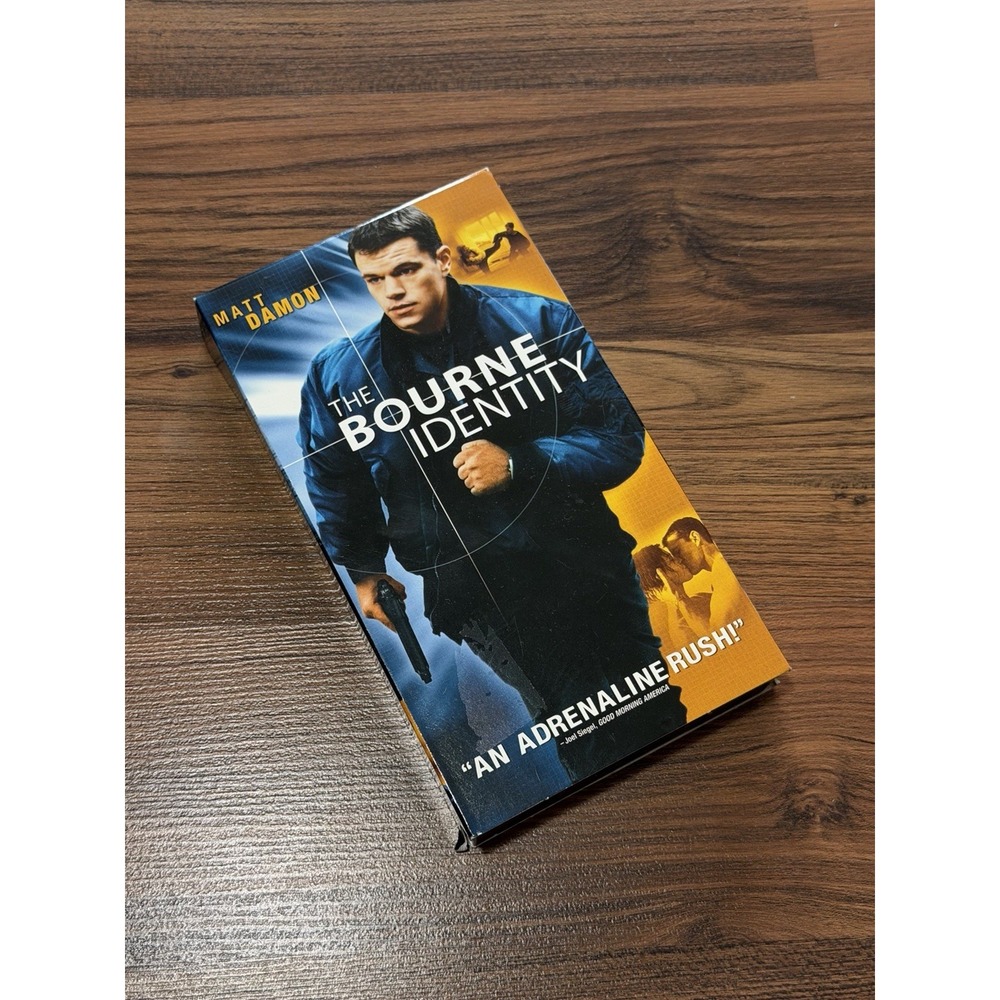 The Bourne Identity Matt Damon 2002 VHS Tape Movie Action Thriller Tested Good